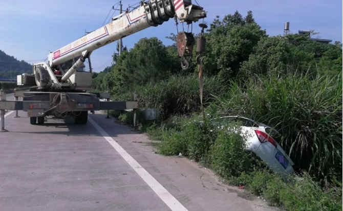 乌什重载吊车救援 乌什重载吊车救援